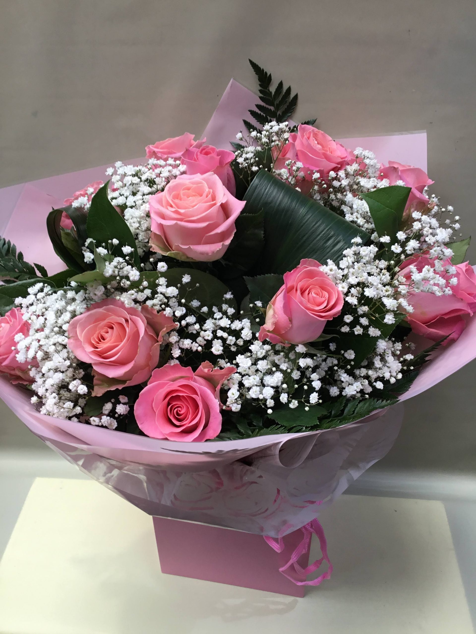 Valentines-Day-Pink-Roses-Market-Flowers